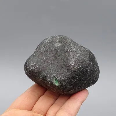 Jadeite natural boulder 288g, Burma (Myanmar) | MINERALS-STONES®