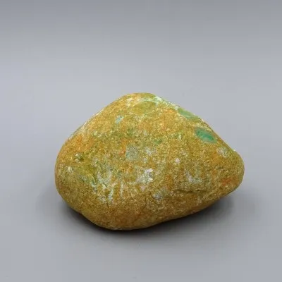 Jadeite natural boulder 437g, Burma (Myanmar) | MINERALS-STONES®