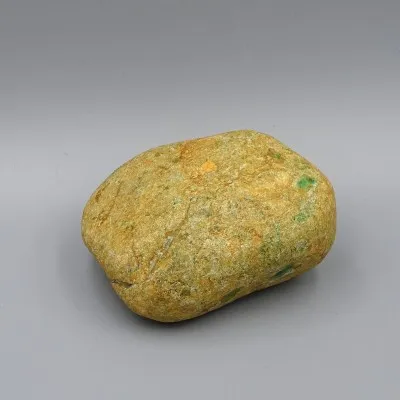 Jadeite natural boulder 458g, Burma (Myanmar) | MINERALS-STONES®
