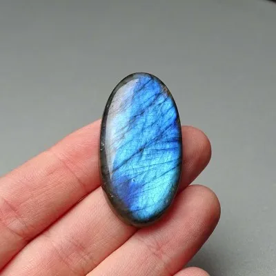 Labradorit přírodní leštěný kabošon 11,8g, Madagaskar