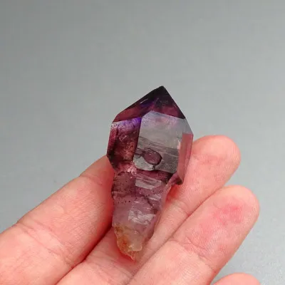 Ametyst Brandberg krystal 20g top kvalita, Namibie